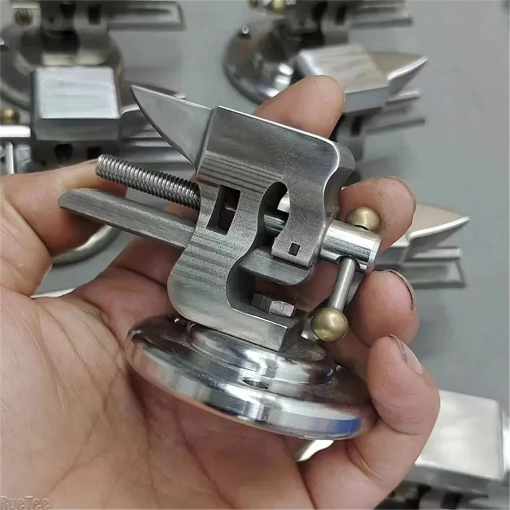 Braçadeira de Bancada Mini Aju - Bench Vise Swivel avaliação e preço